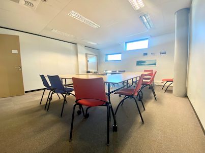 Des bureaux partagés